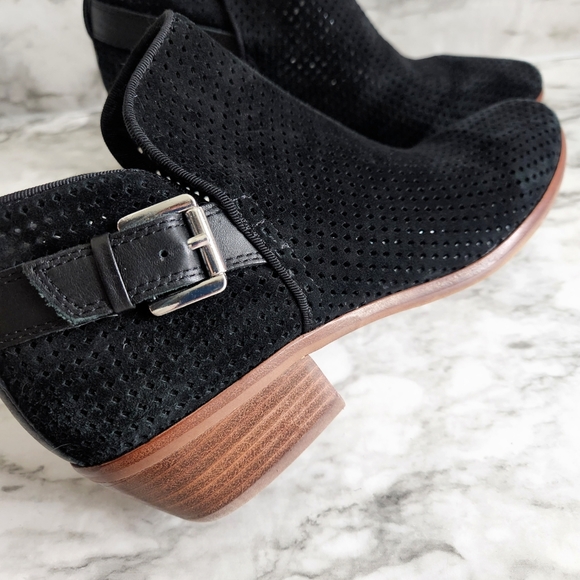 Sam Edelman Black Suede Leather Perforated Ankle Boots With Silver Buckle, Sz 7 - Picture 2 of 14
